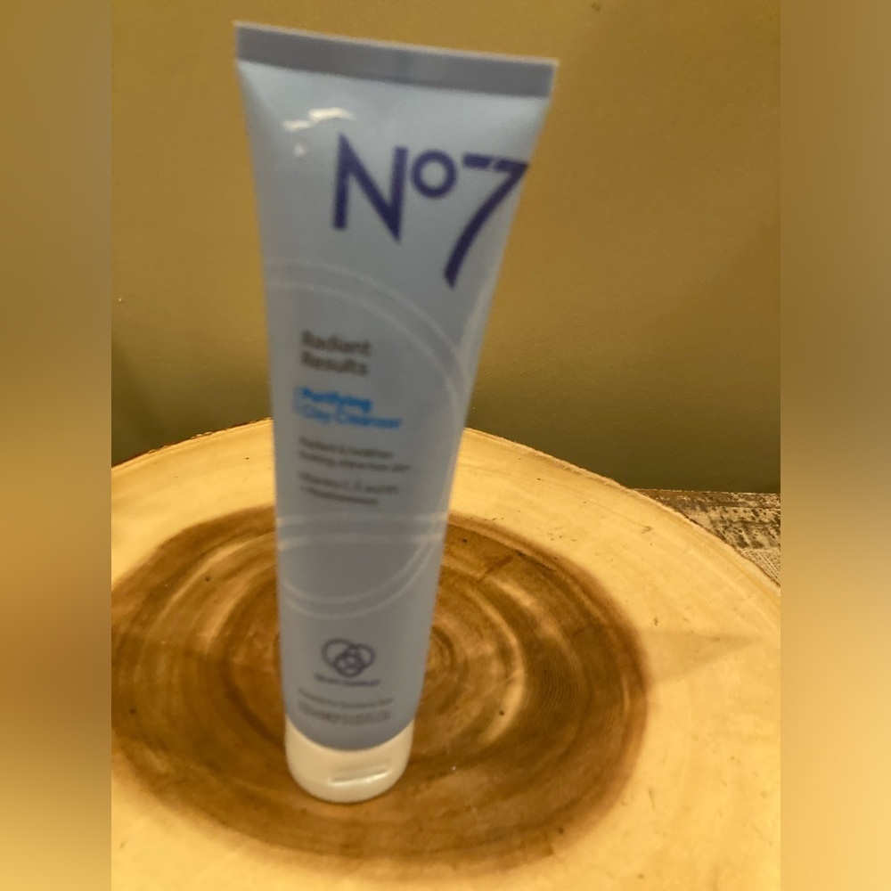 Brand New No 7 Radiant Results Purifying Clay Cleanser 150ml 5 fl oz